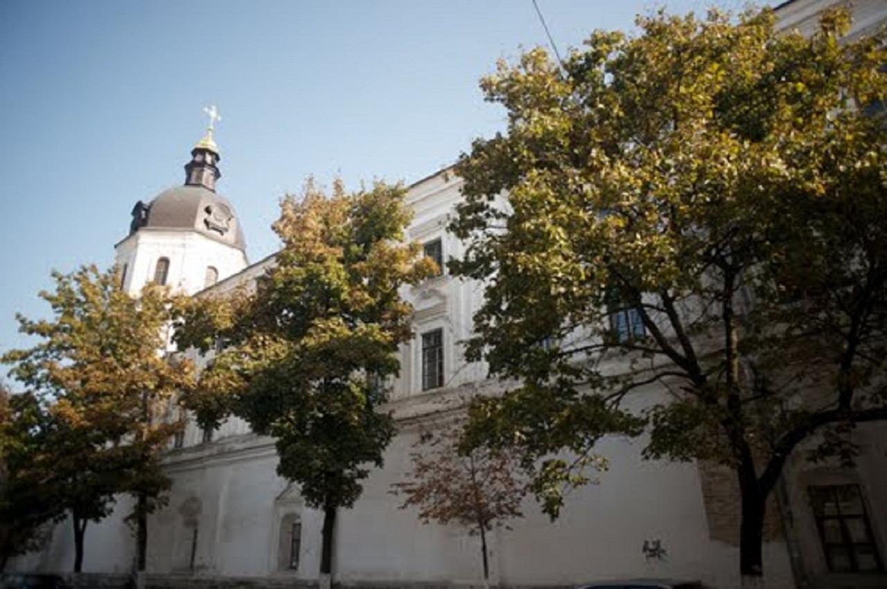 Podil Apart Near Poschtova Square History Center Kiew Exterior foto